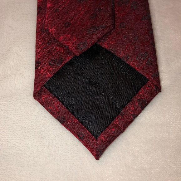 Calvin Klein tie - Picture 4 of 4